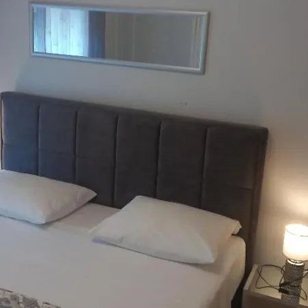 Ivo Apartament Vir