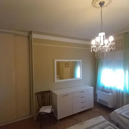 Apartament Ivo Vir